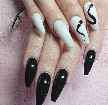 Nagelpflege und Nailstyling